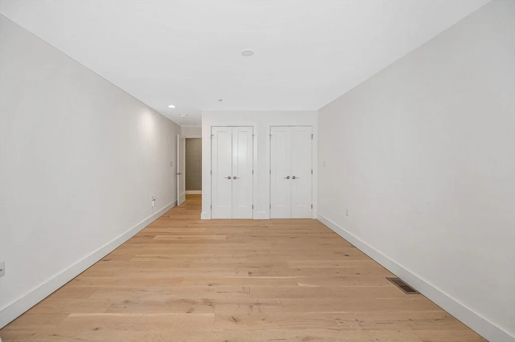 Photo of Unit 205 at 17 Kearney Sq