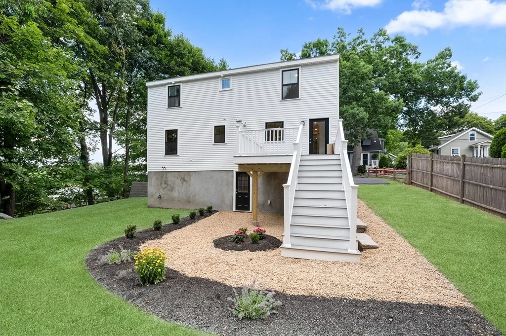 Photo of 32 Mountain Ave