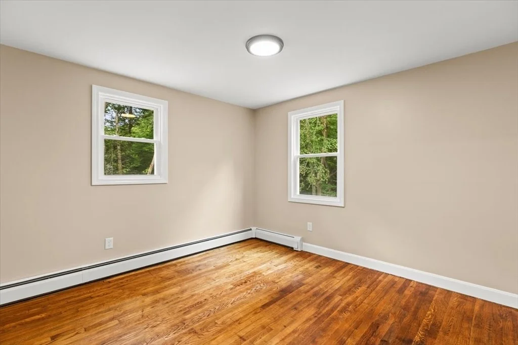 Photo of 4 Simmons St