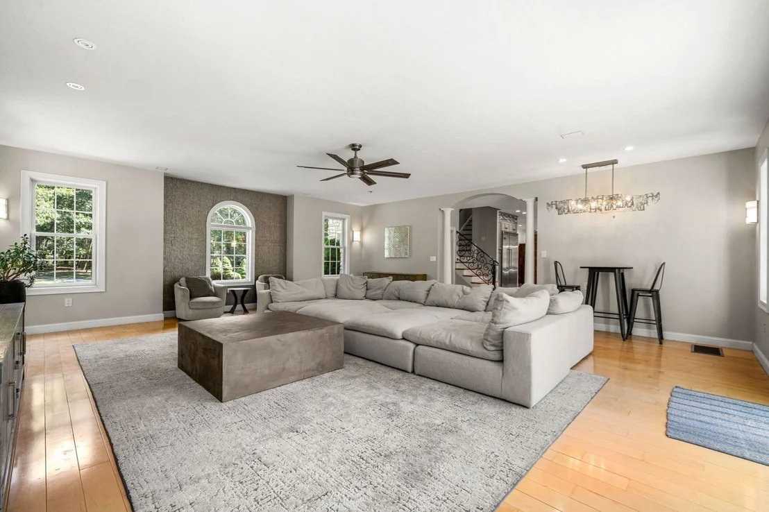 Photo of 9 Grandview Rd