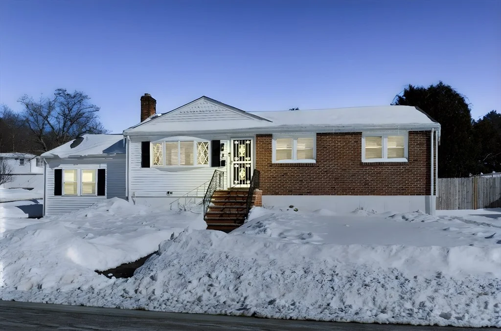Photo of 8 Dianthus Rd