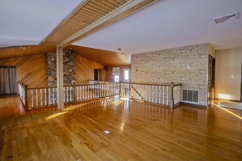 Photo of 119 Oakridge St.