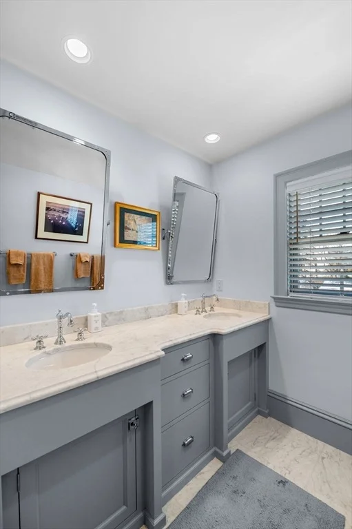 Photo of 4 Gallison Avenue
