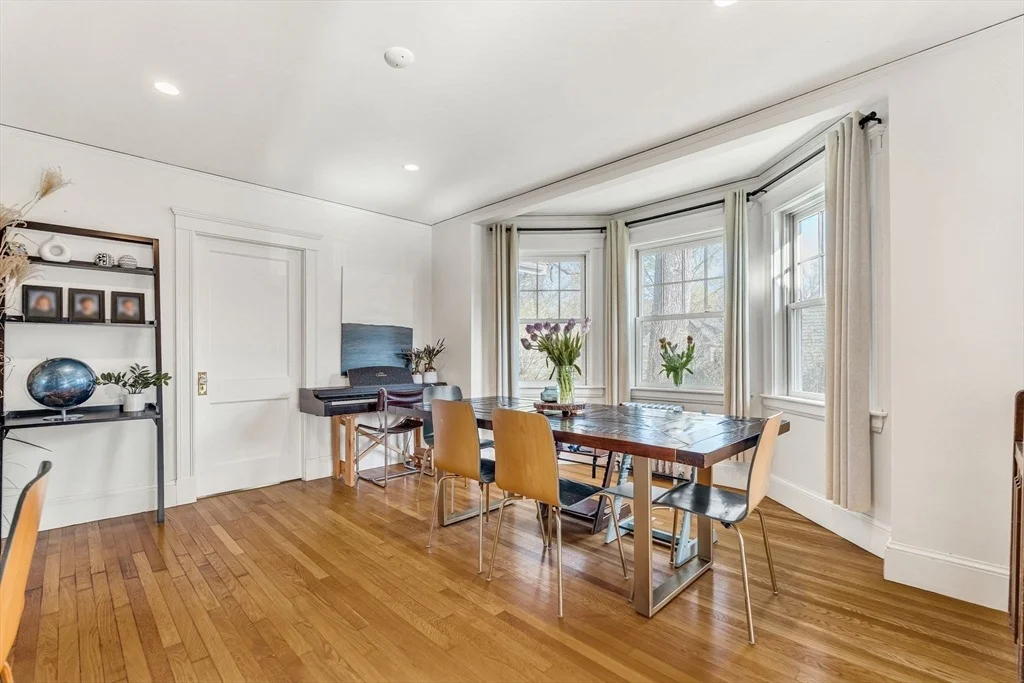 Photo of 711 Webster Street