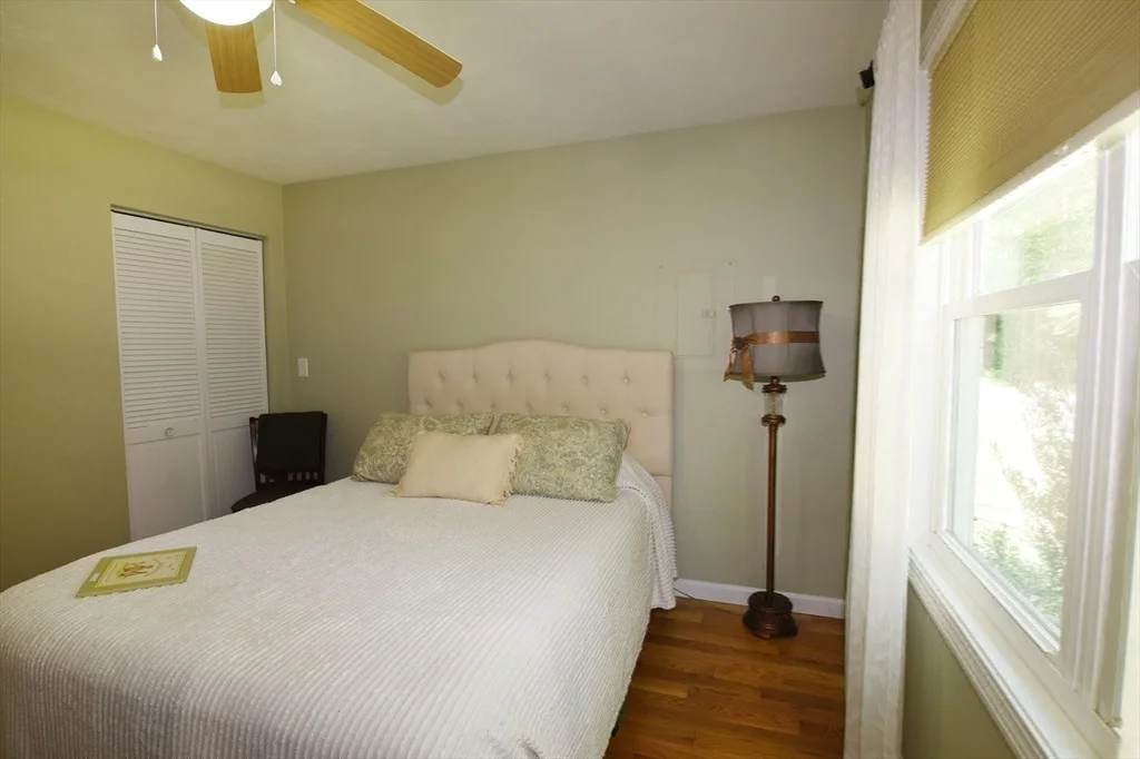 Photo of 34 Thirteenth Ave