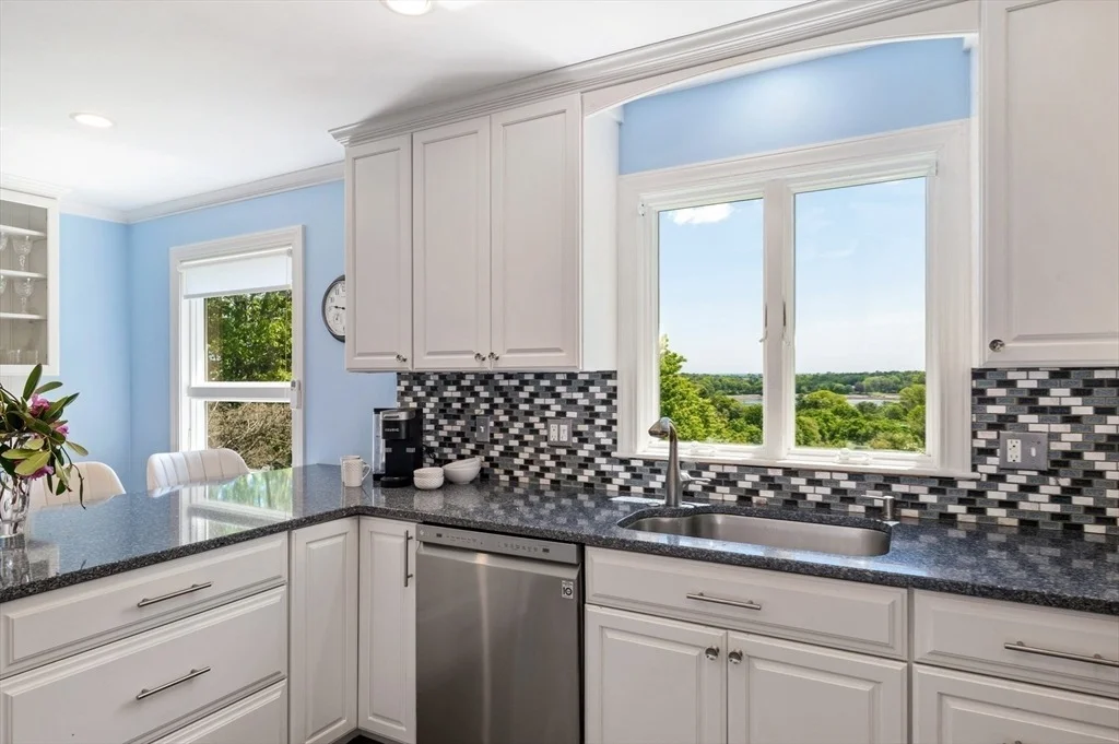 Photo of 13 Hickory Hill Road