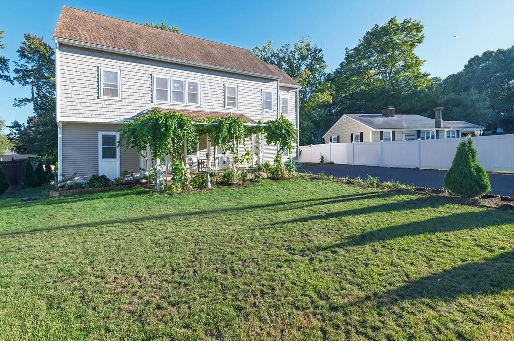 Photo of 116 Common St
