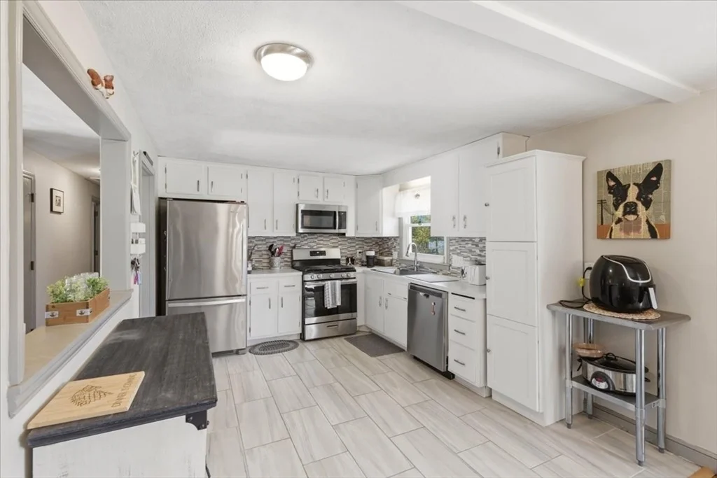 Photo of 4 Flintlock Ln