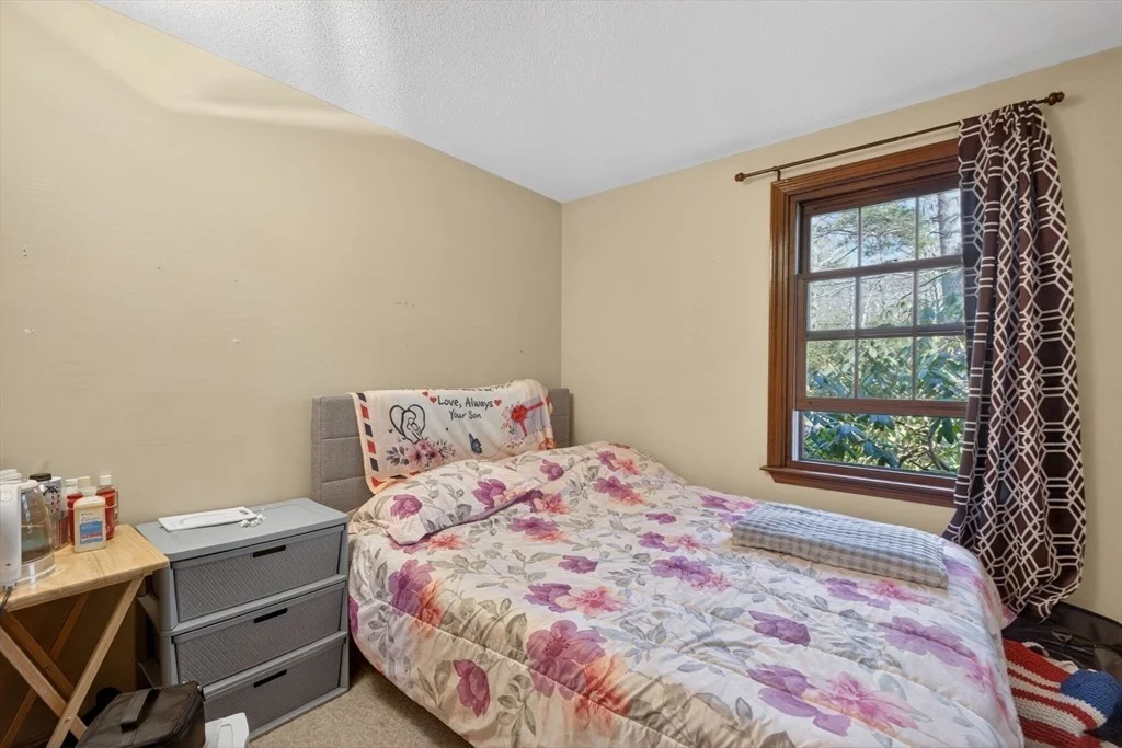 Photo of 84 Fairview Ave