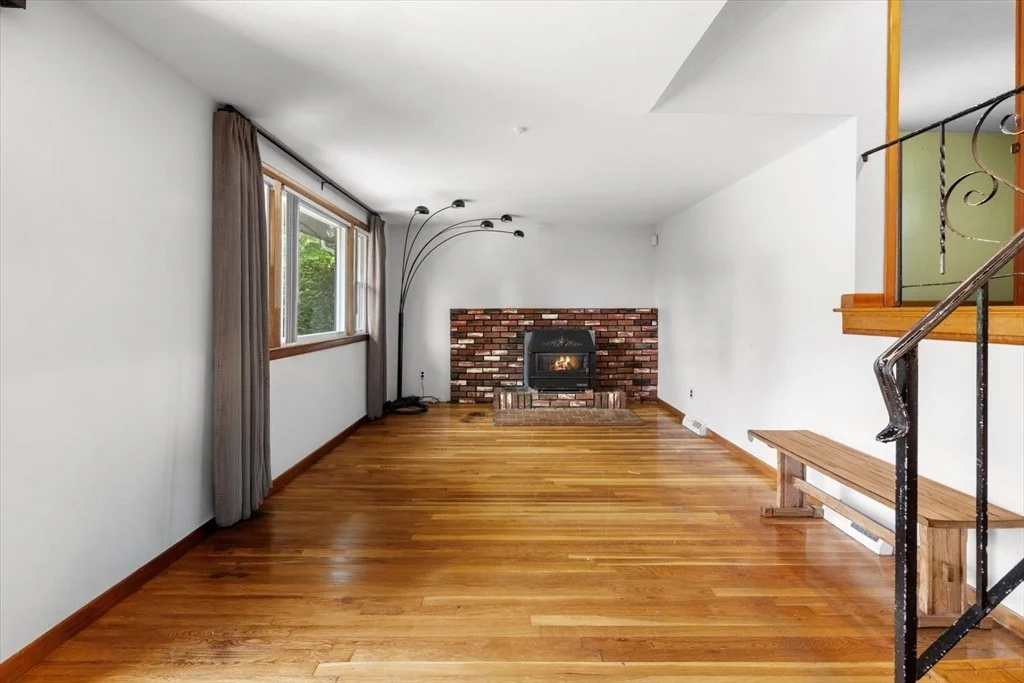 Photo of 4 Haddad Ave
