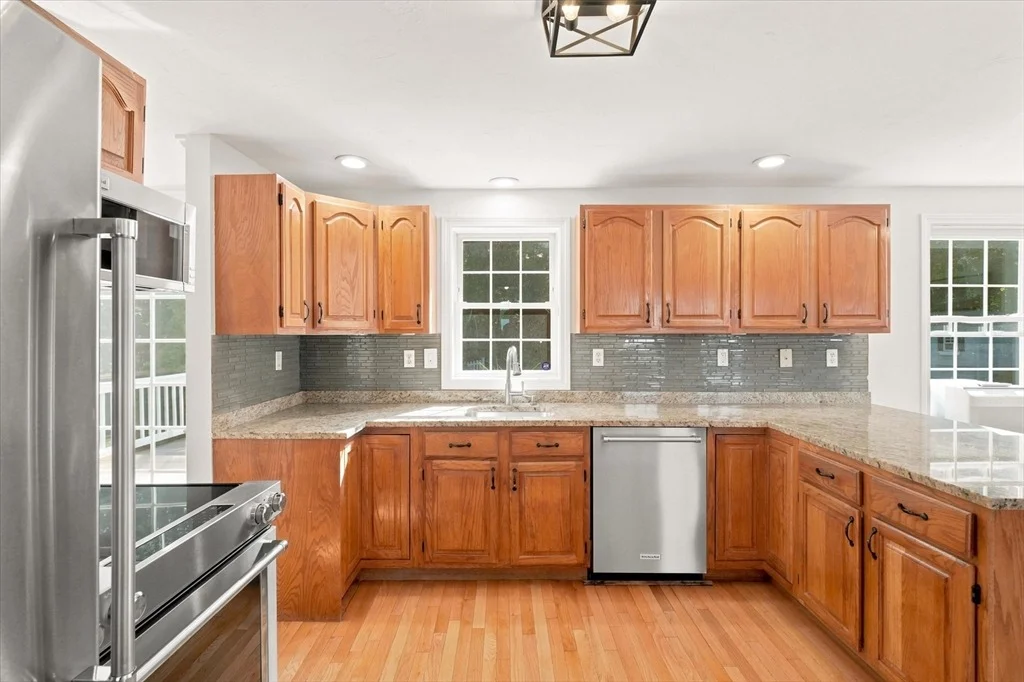 Photo of 250 White Pond Rd