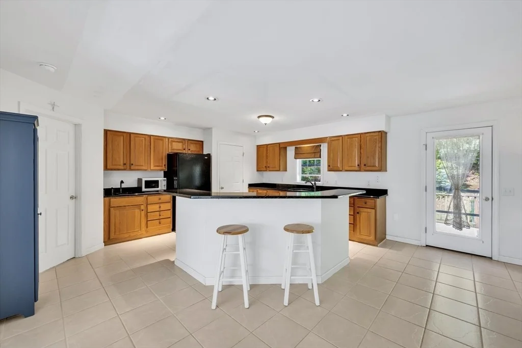 Photo of 49 Thousand Oaks Dr