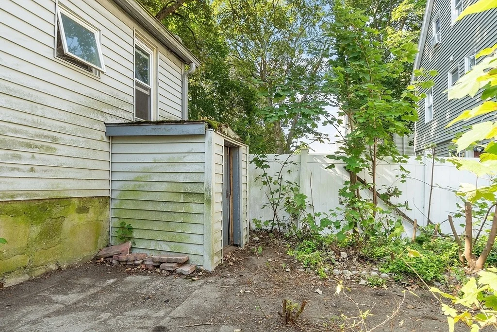 Photo of 824 Summer Street