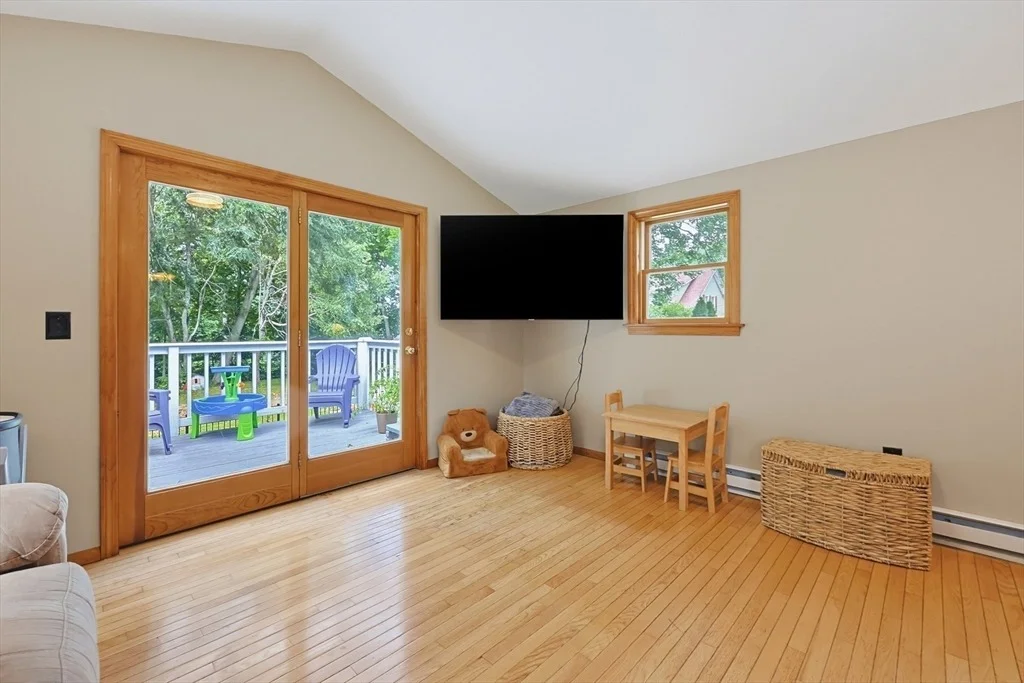 Photo of 4 Loring St