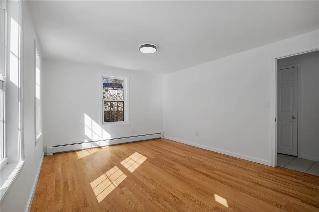 Photo of 10 Butler Ln