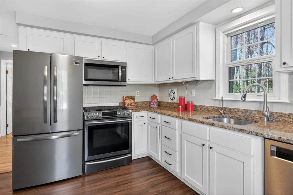 Photo of 125 Hemlock Dr
