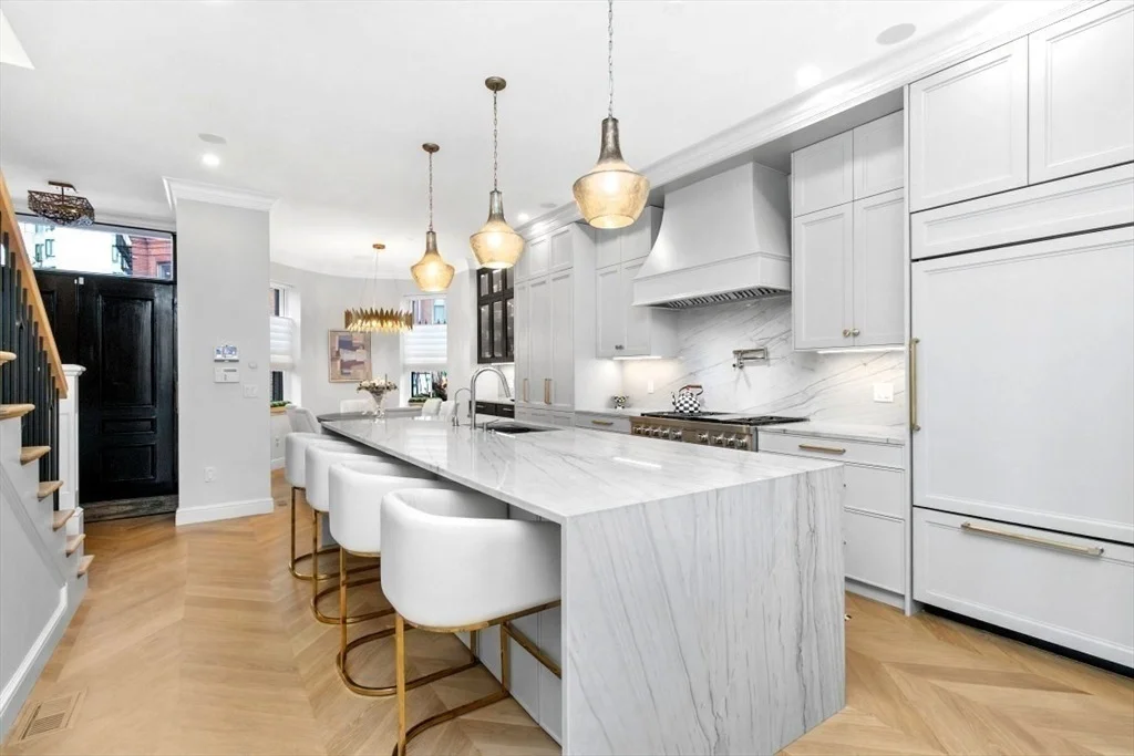 Photo of 102 Saint Botolph St