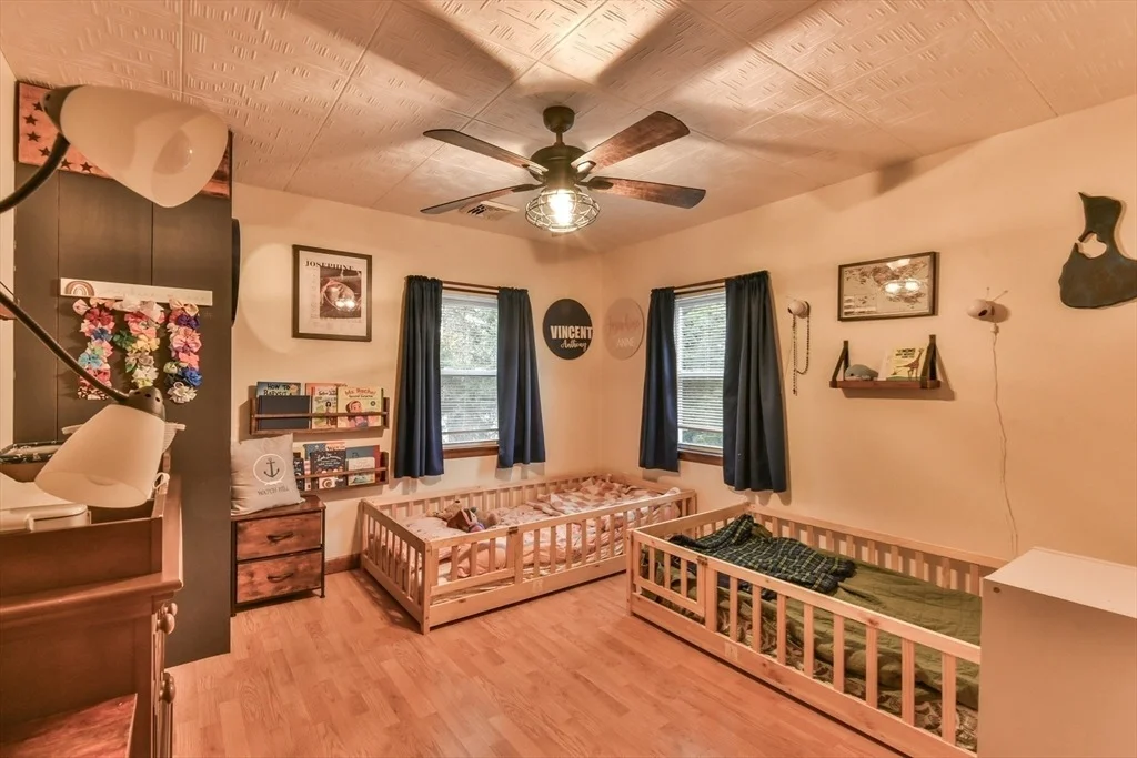 Photo of 120 Lakeside Ave