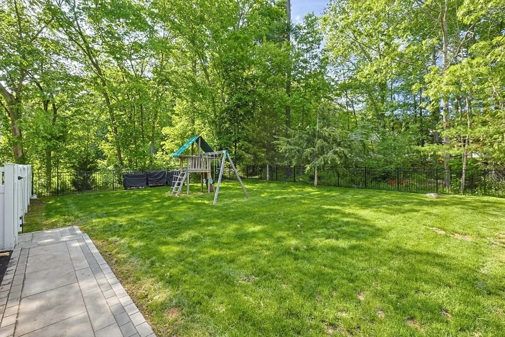 Photo of 5 Hickory Dr