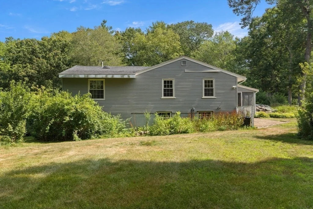 Photo of 30 Fenno Dr