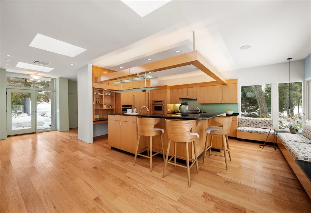Photo of 32 Moon Hill Road
