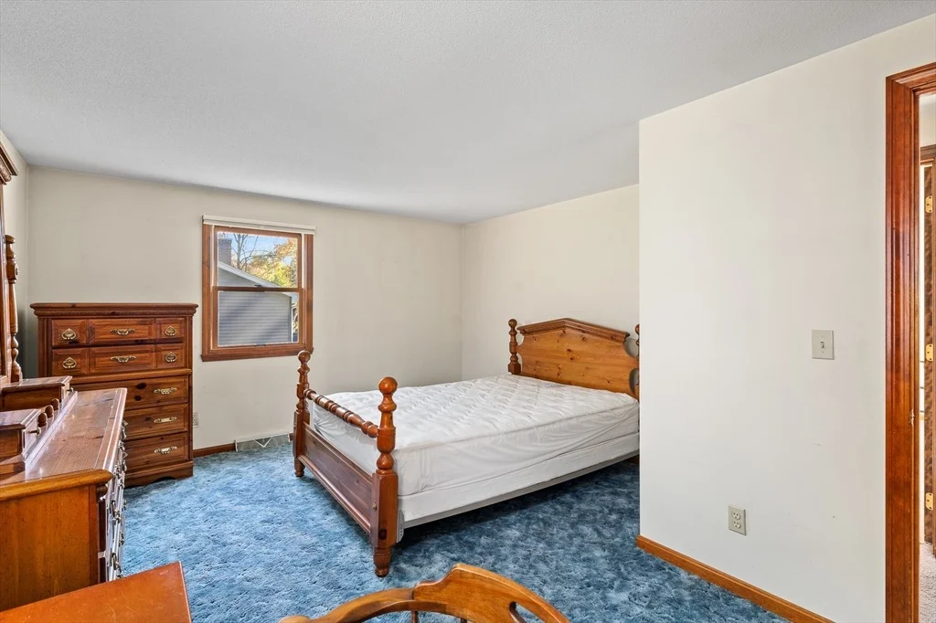 Photo of 33 Sterling Drive