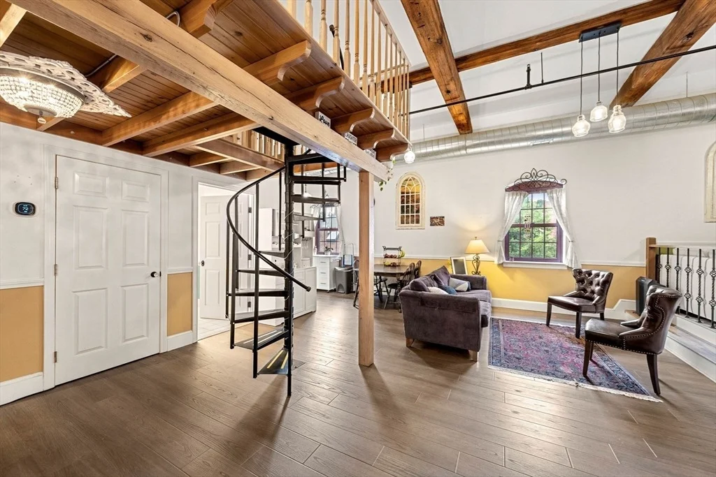Photo of Unit 202 at 39 Millyard