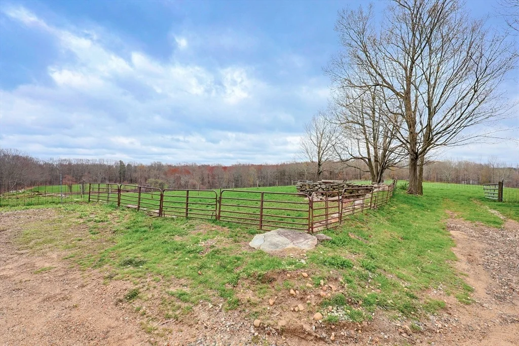 Photo of 300 Stone Rd