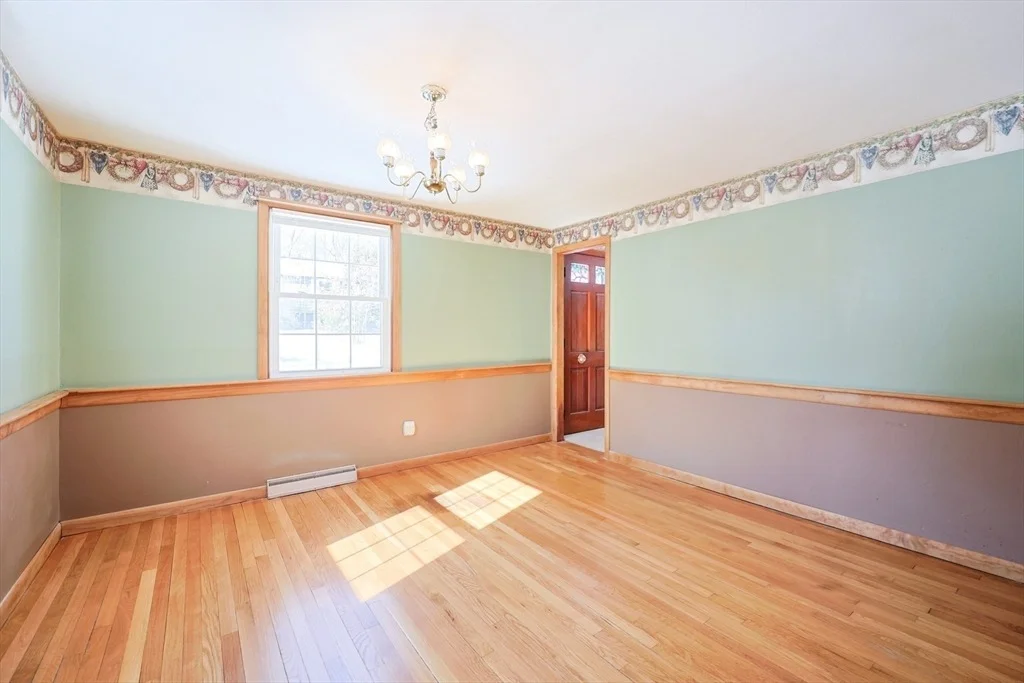 Photo of 53 Robin Road