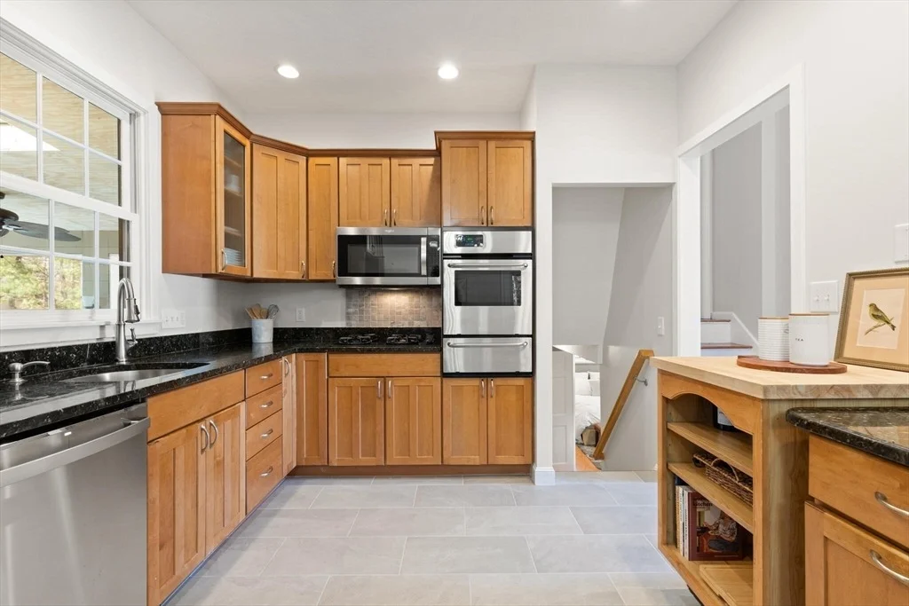 Photo of 31 Meadowbrook Rd