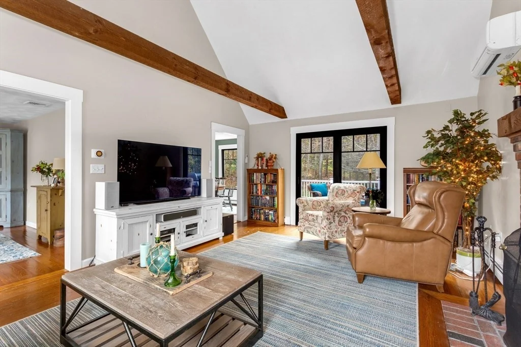Photo of 8 Bubbling Brook Road