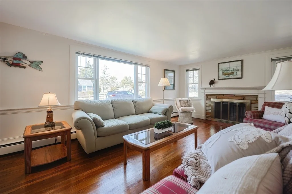 Photo of 3 Newcomb Dr