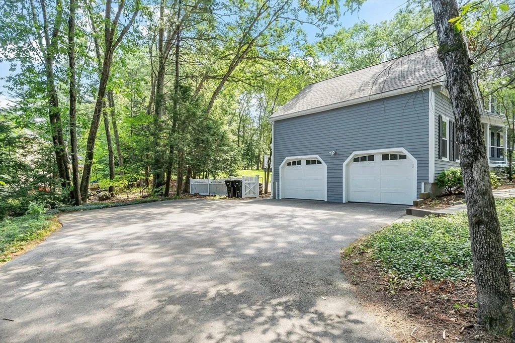 Photo of 6 Candida Ln
