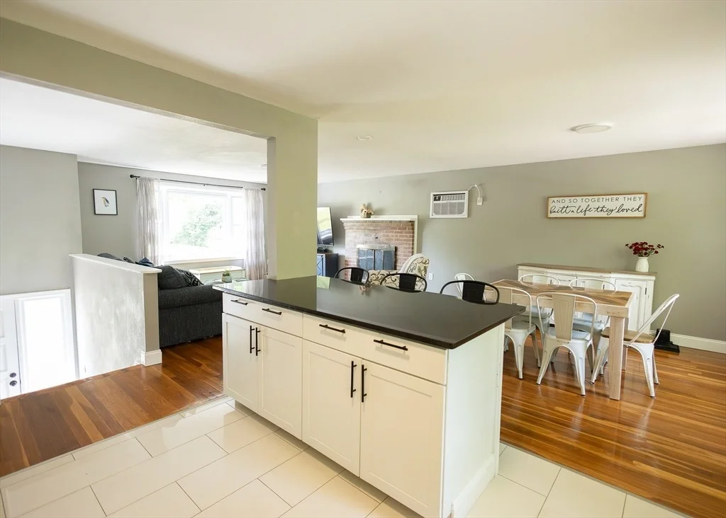 Photo of 32 Alvirne Dr