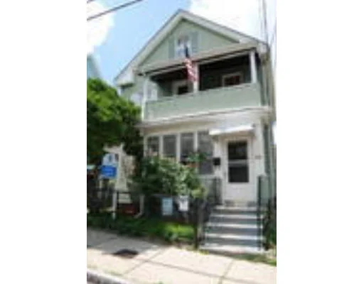 Photo of 30 Bond St