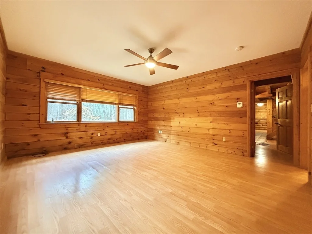 Photo of 1854 Greenwich Rd