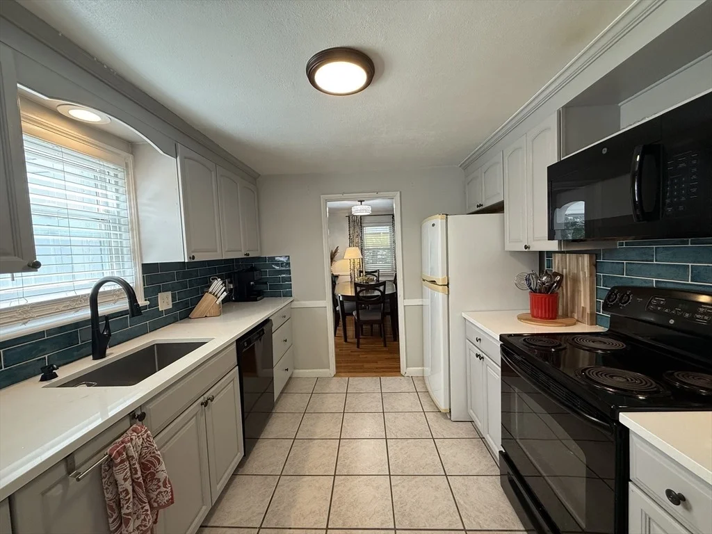 Photo of 8 Myopia Rd.