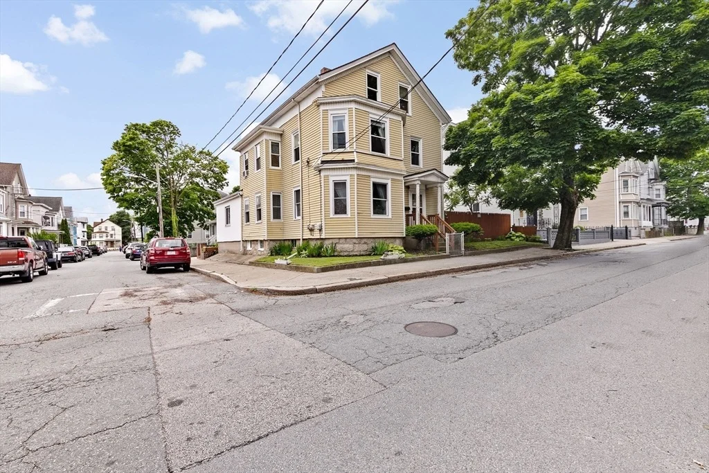 Photo of 93 Warren St.