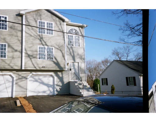 Photo of 93 Glezen