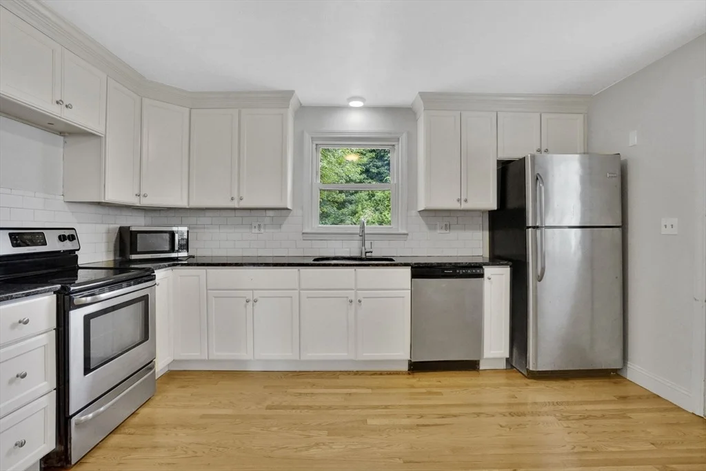 Photo of 250 Old Lyman Rd