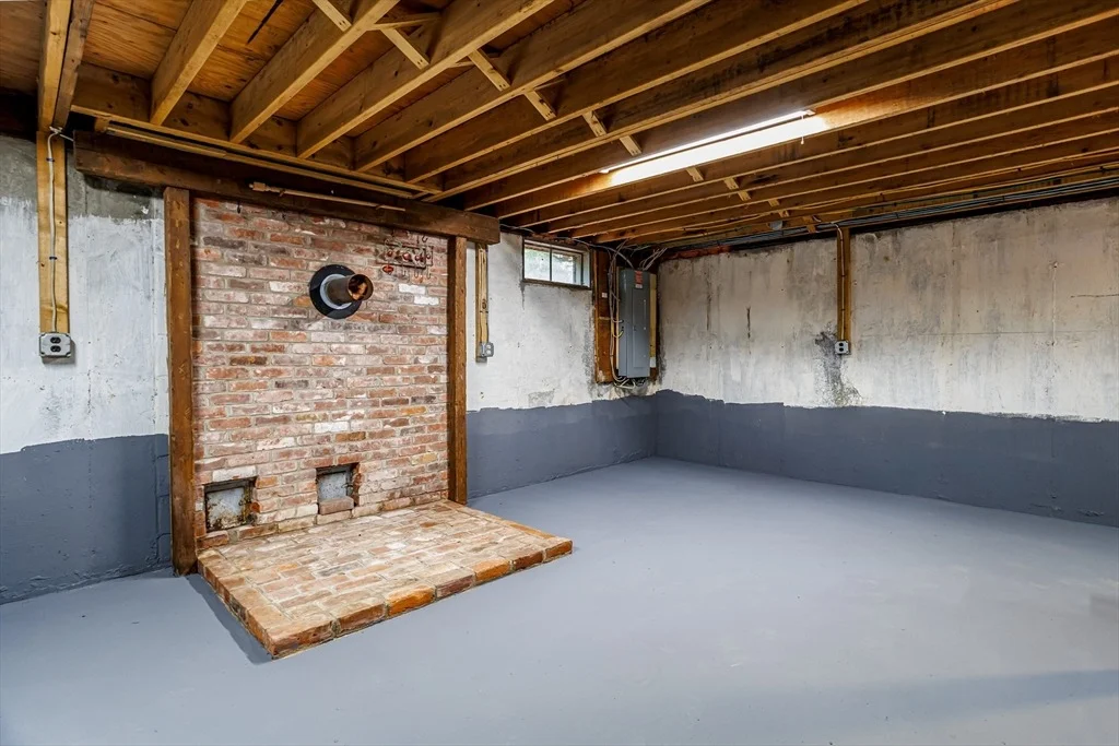 Photo of 106 Marshall St