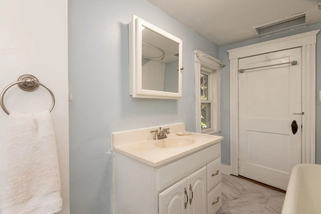 Photo of 8 Newcomb Avenue