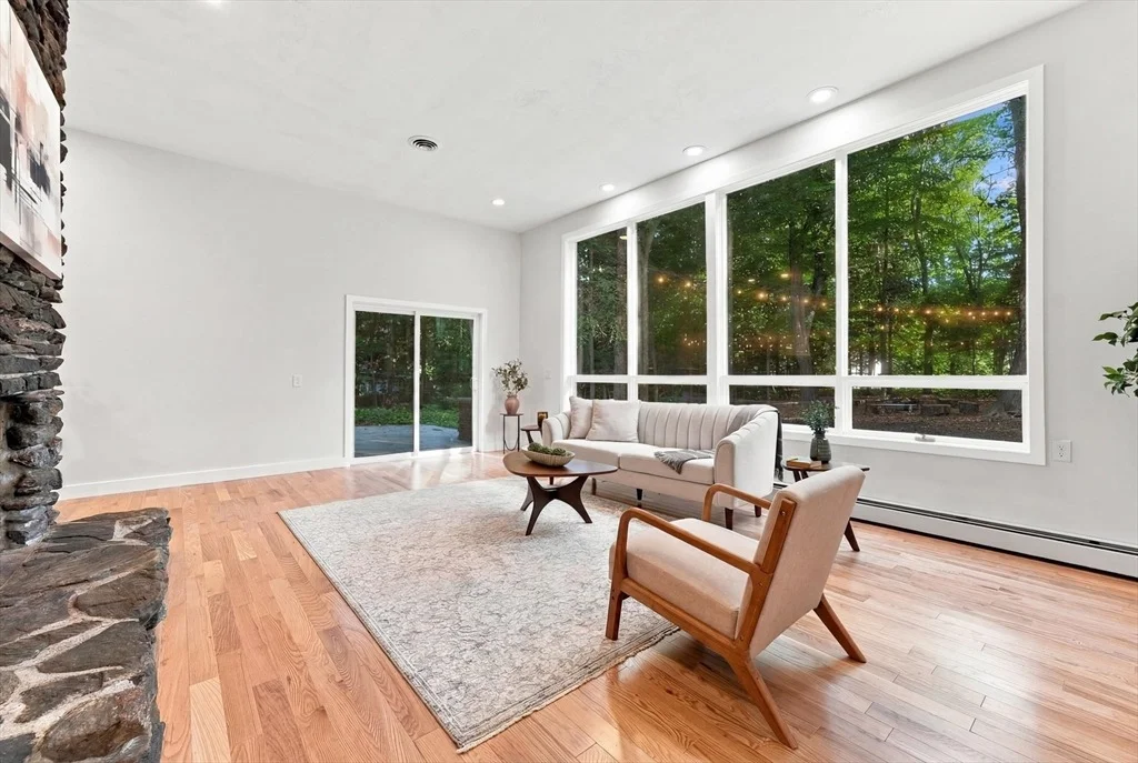 Photo of 20 Longfellow Rd