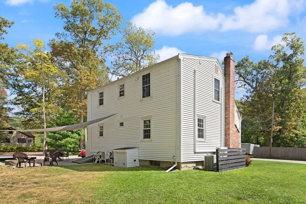 Photo of 60 School St