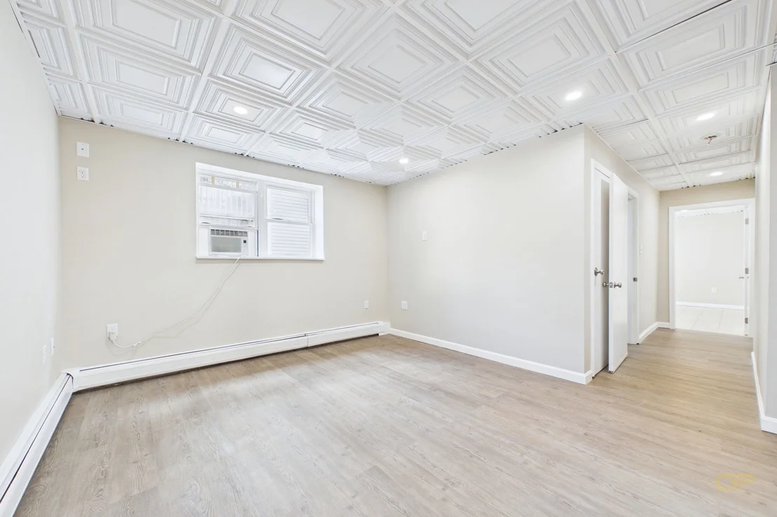 Photo of 102 Vestal St