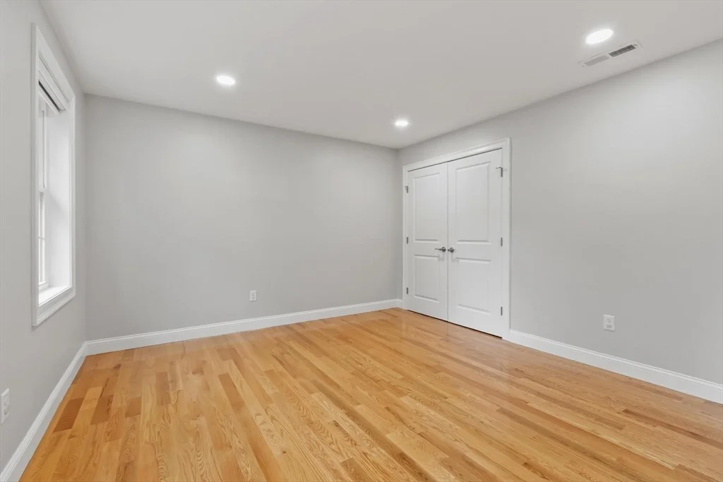 Photo of 24 Townsend Rd