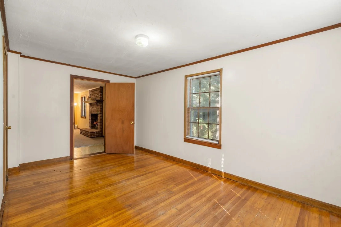 Photo of 32 Elm Street