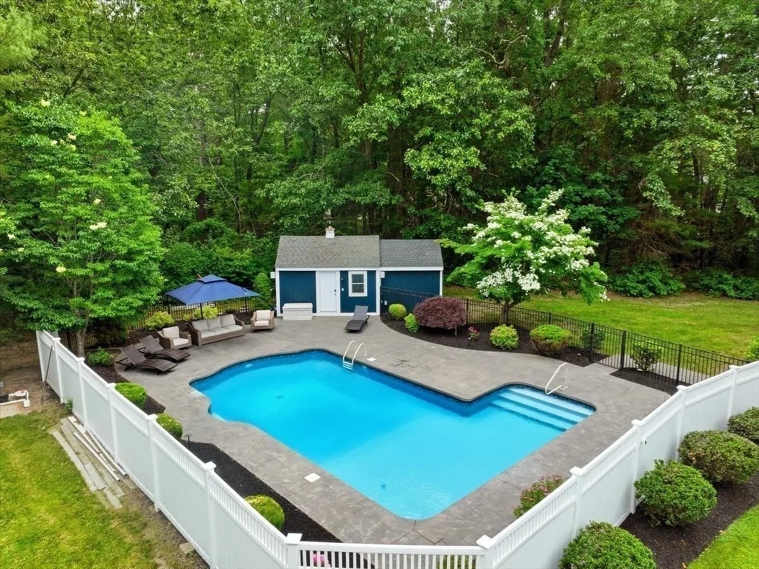 Photo of 85 Maple Ave