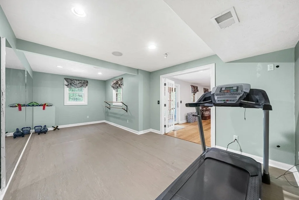 Photo of 1125 Burroughs Rd