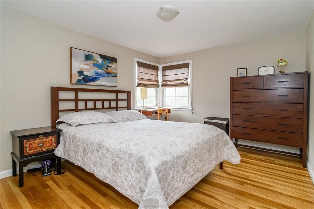 Photo of 210 Bacon St